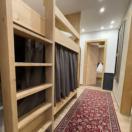 Quality Hosts Arlberg - Alptyrol *