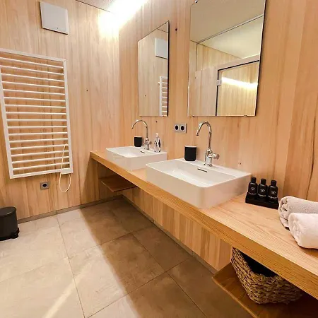Quality Hosts Arlberg - Alptyrol 아파트