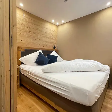 Quality Hosts Arlberg - Alptyrol *