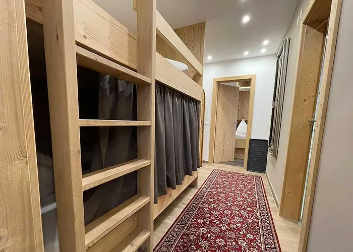 Quality Hosts Arlberg - Alptyrol *