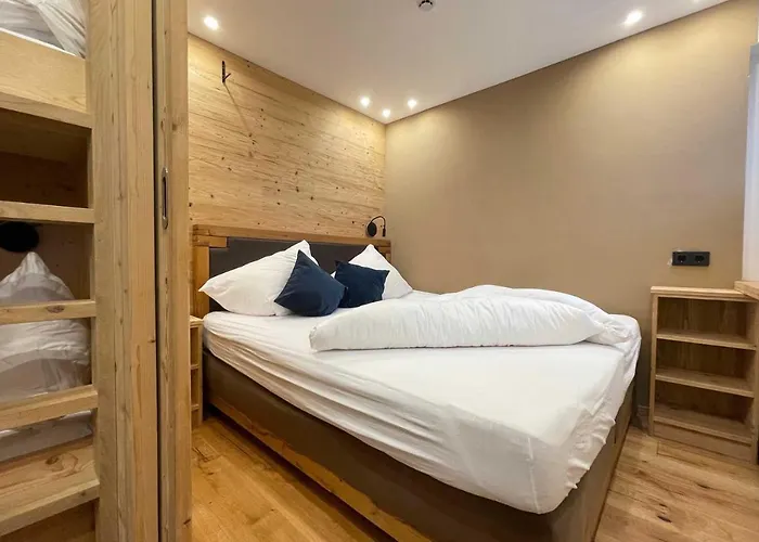 Quality Hosts Arlberg - Alptyrol *