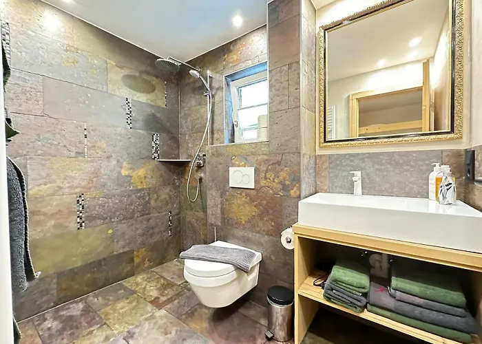 Quality Hosts Arlberg - Alptyrol Appartement *