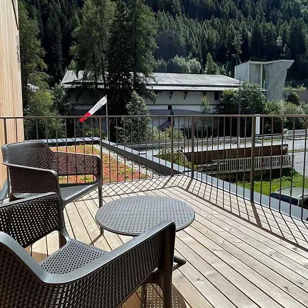 Quality Hosts Arlberg - Alptyrol Apartman *