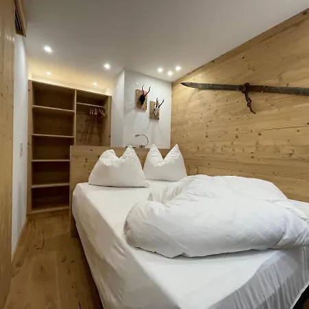 Quality Hosts Arlberg - Alptyrol Appartement